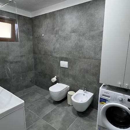 Апартаменты Ili's Apartment, Поградец